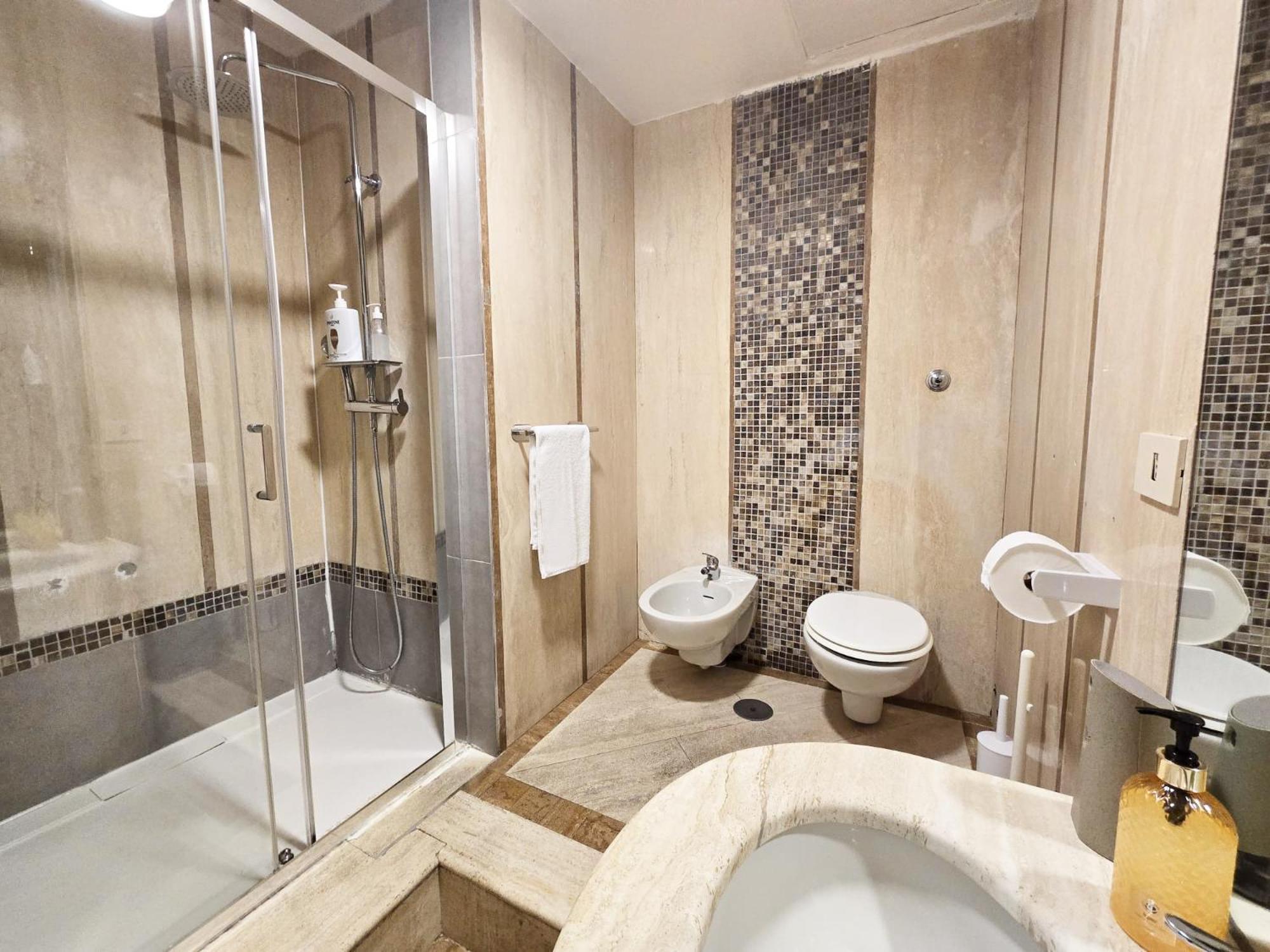 Myomax Guesthouse Rzym Zewnętrze zdjęcie